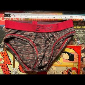 2(x)ist bRiefs spacedye smaLL